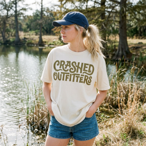 Crashed Outfitters retro logo T-Shirt | Vintage-inspired graphic tee